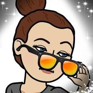 Meet your Posher, Desiree